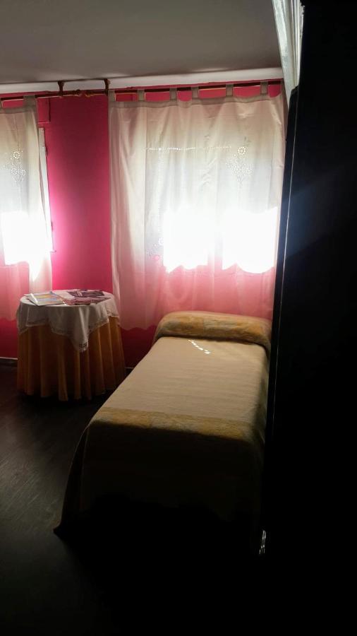 Апартаменти Apartamento El Manantial Пола-де-Лена Екстер'єр фото